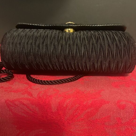 Vintage Walborg Black Pleated Satin Clutch Shoulder Bag Capsule Shape‎ - Picture 9 of 9